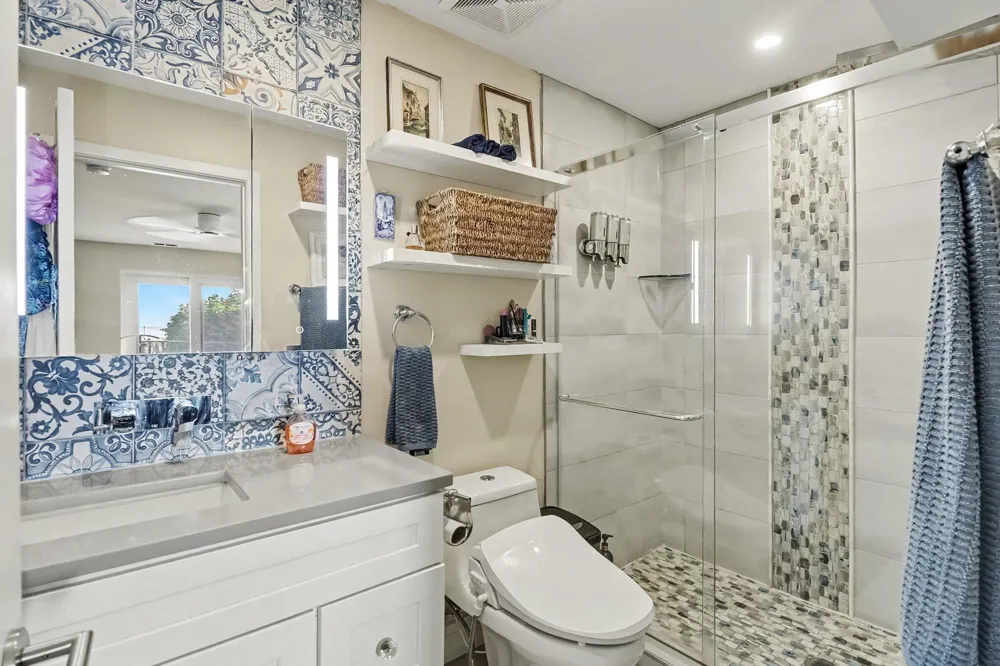 37522 Jefferson Avenue #103 Harrison Township, MI 48045
