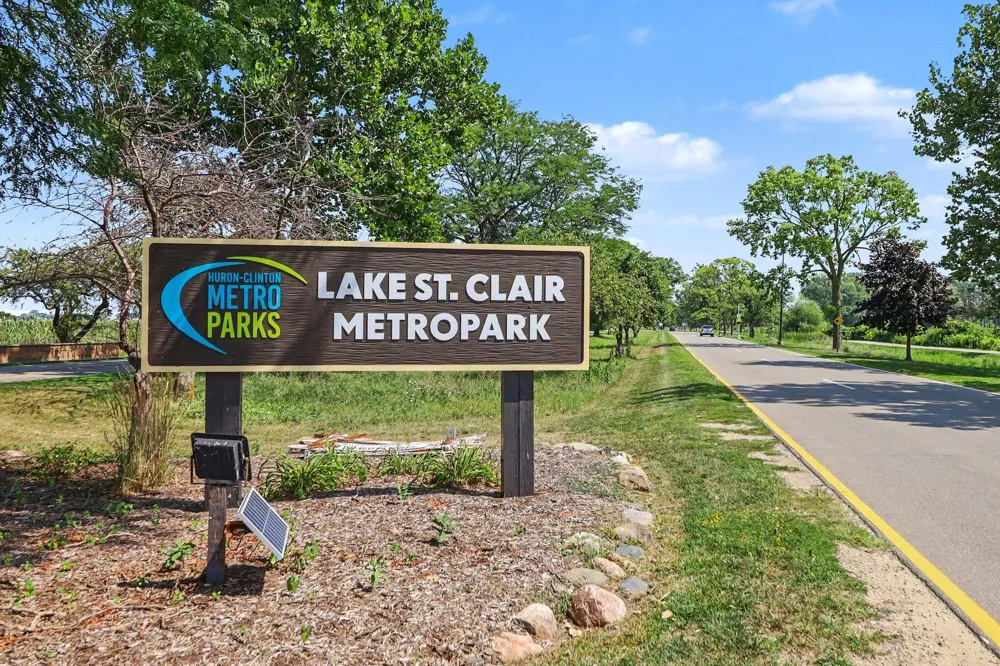 37522 Jefferson Avenue #103 Harrison Township, MI 48045