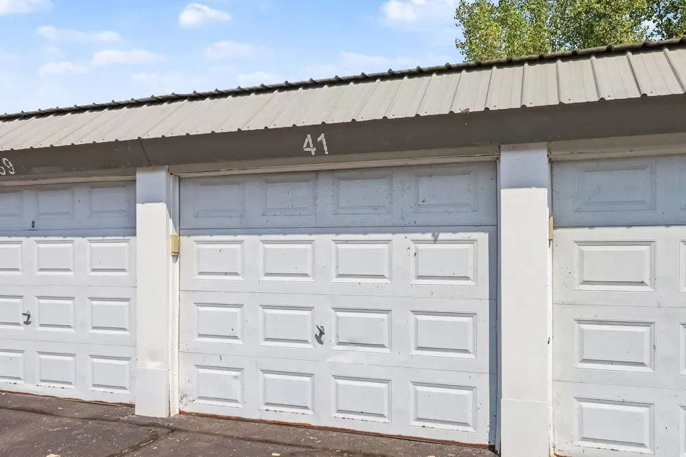 37522 Jefferson Avenue #103 Harrison Township, MI 48045