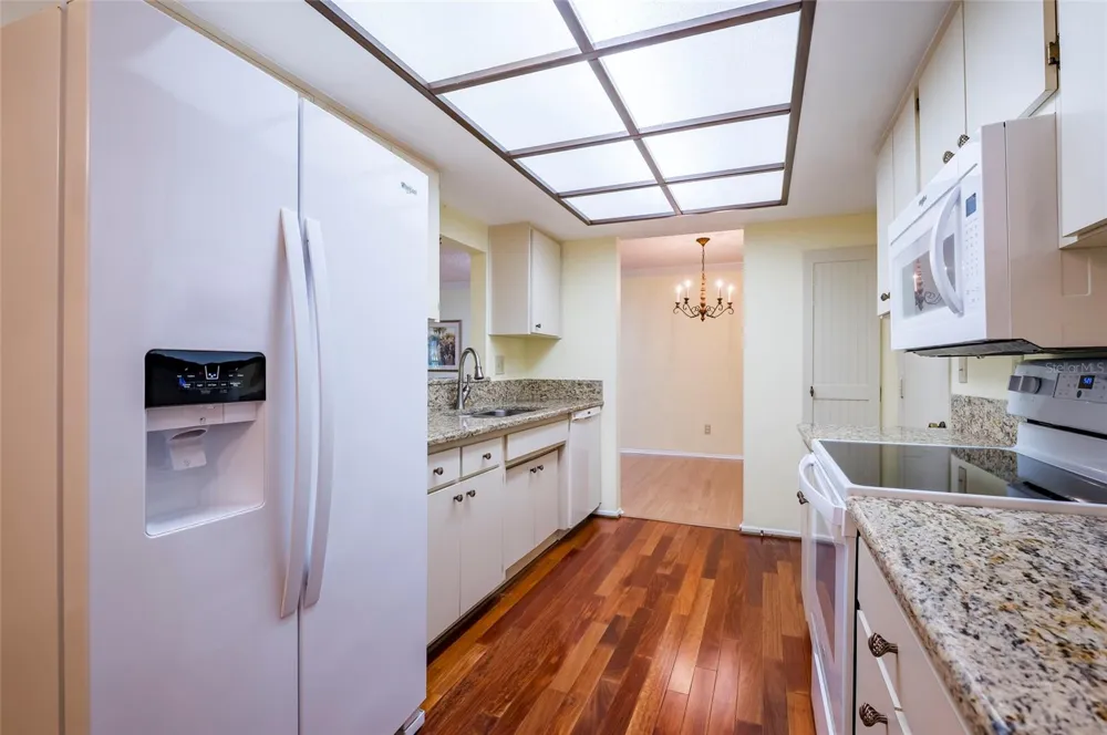1245 SUTHERLAND COURT #1452 Dunedin, FL 34698