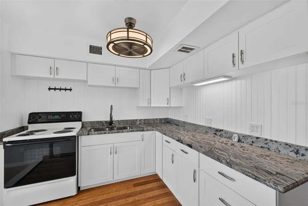 2433 BRAZILIA DRIVE #49 Clearwater, FL 33763