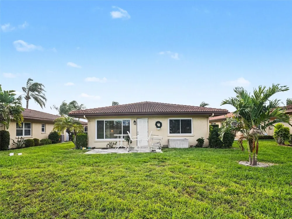 6608 AUBURN AVENUE Bradenton, FL 34207