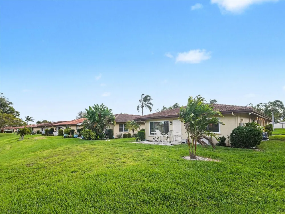 6608 AUBURN AVENUE Bradenton, FL 34207