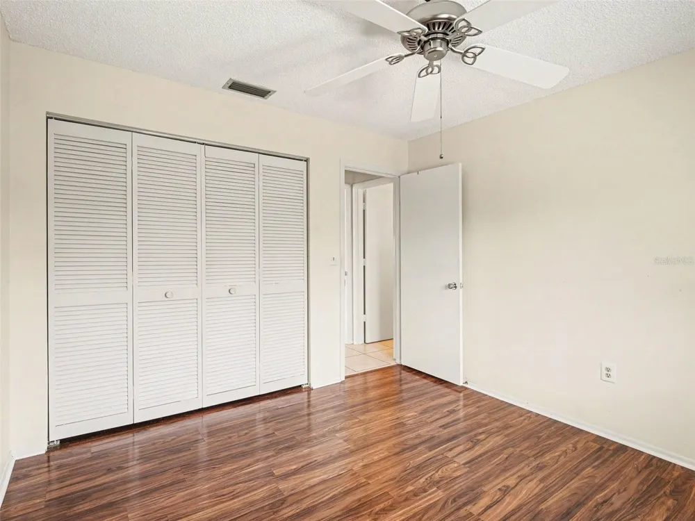 6608 AUBURN AVENUE Bradenton, FL 34207