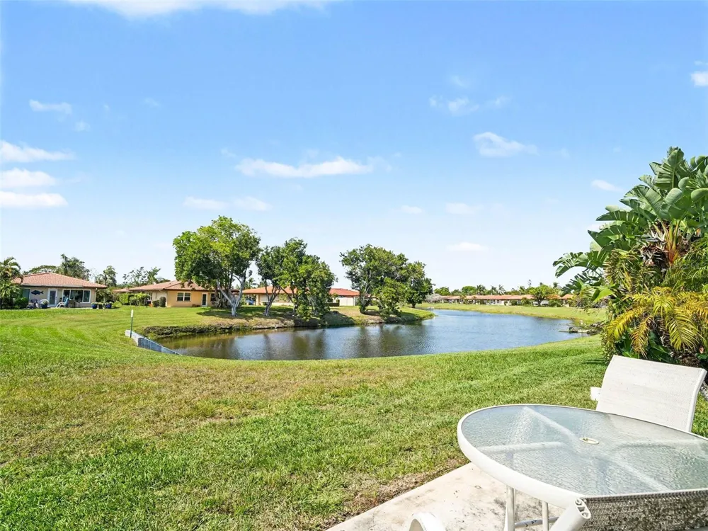 6608 AUBURN AVENUE Bradenton, FL 34207