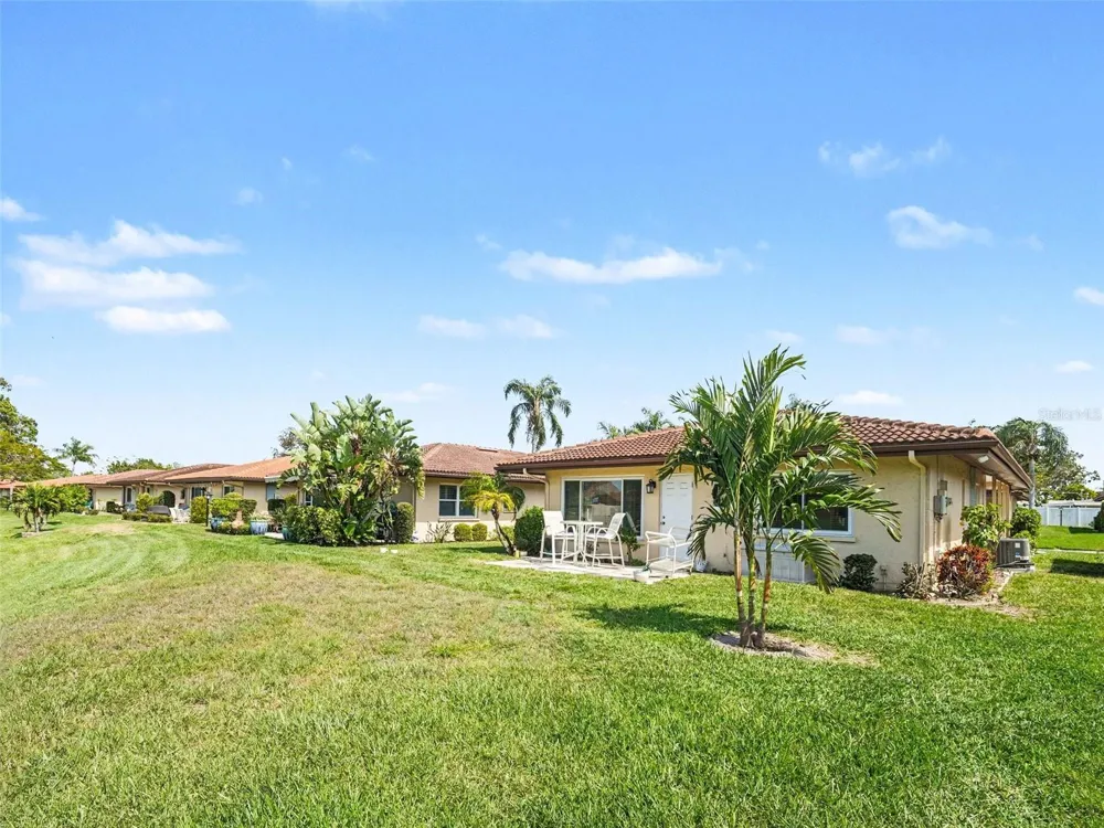 6608 AUBURN AVENUE Bradenton, FL 34207