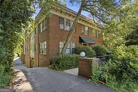 633 Moreland AVE NE