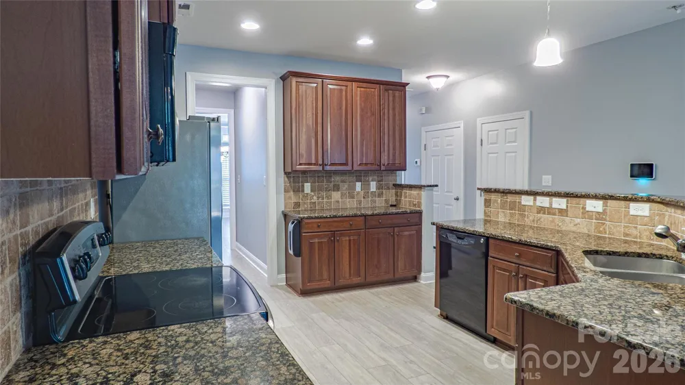 2262 NW Donnington Lane NW Concord, NC 28027