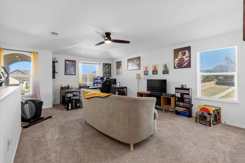 1901 Dragonfly Lp Bastrop, TX 78602