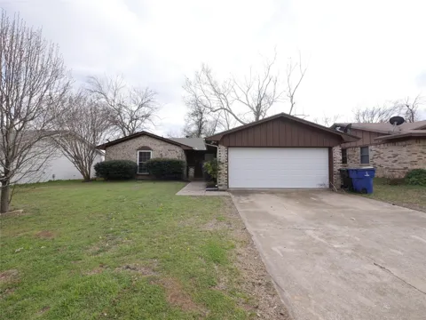 2702 Shawn Drive