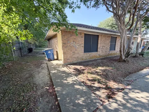 1211 Old Bardwell Road #A