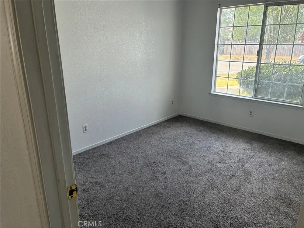 1921 Fultz Court Merced, CA 95341