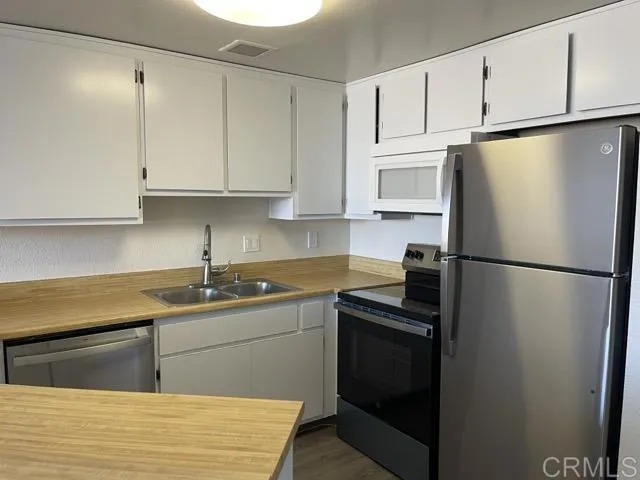 1740 Upas Street #22 San Diego, CA 92103