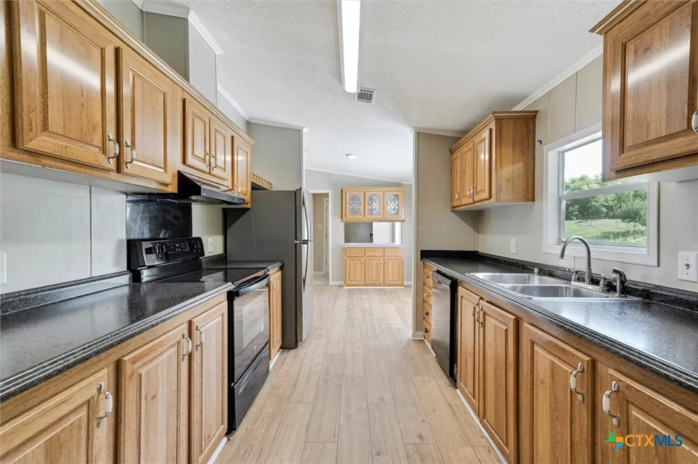 345 Fm 671 Lockhart, TX 78644