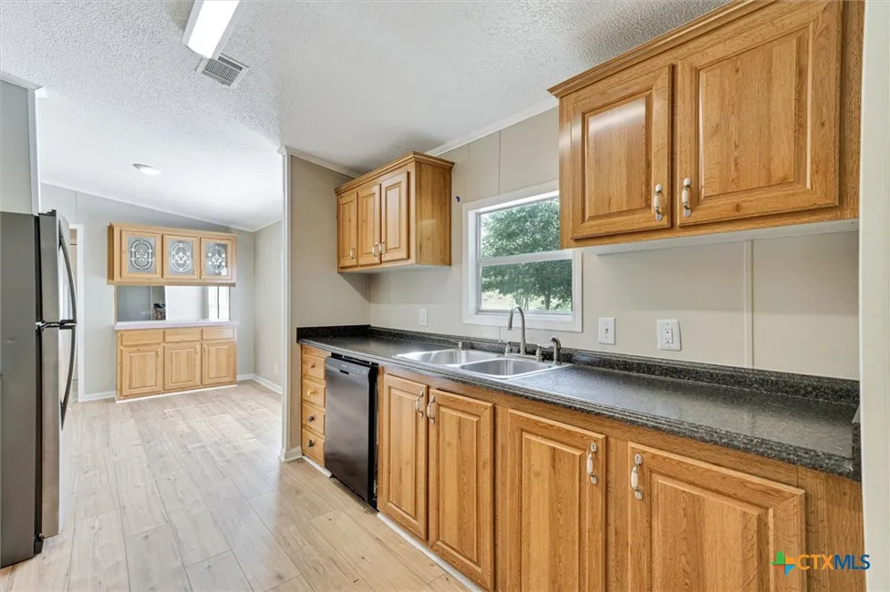 345 Fm 671 Lockhart, TX 78644