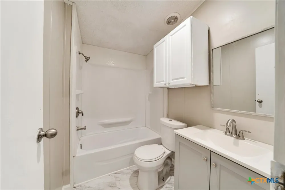 345 Fm 671 Lockhart, TX 78644