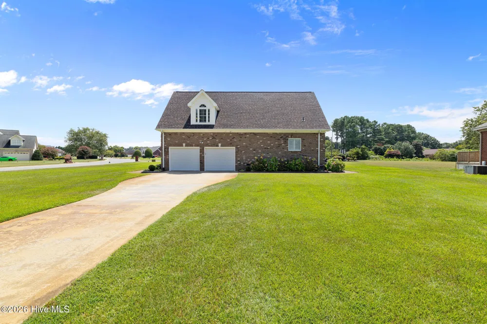 1101 Lamp Lighter Circle Goldsboro, NC 27534