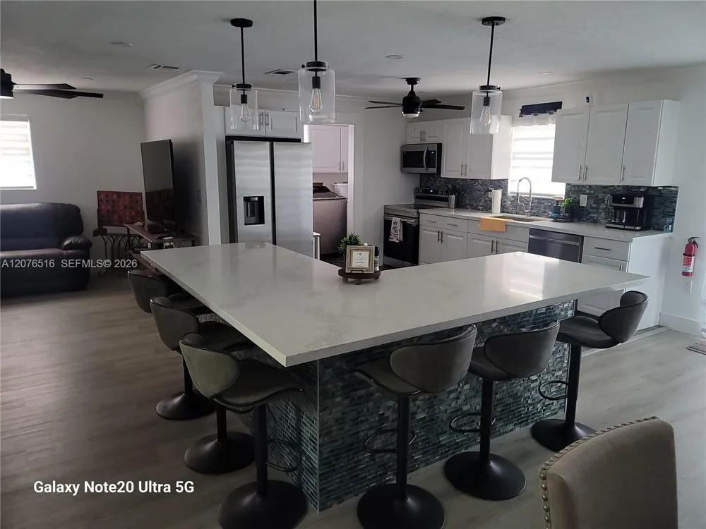 2011 Edwin Ave #1 Fort Pierce, FL 34946