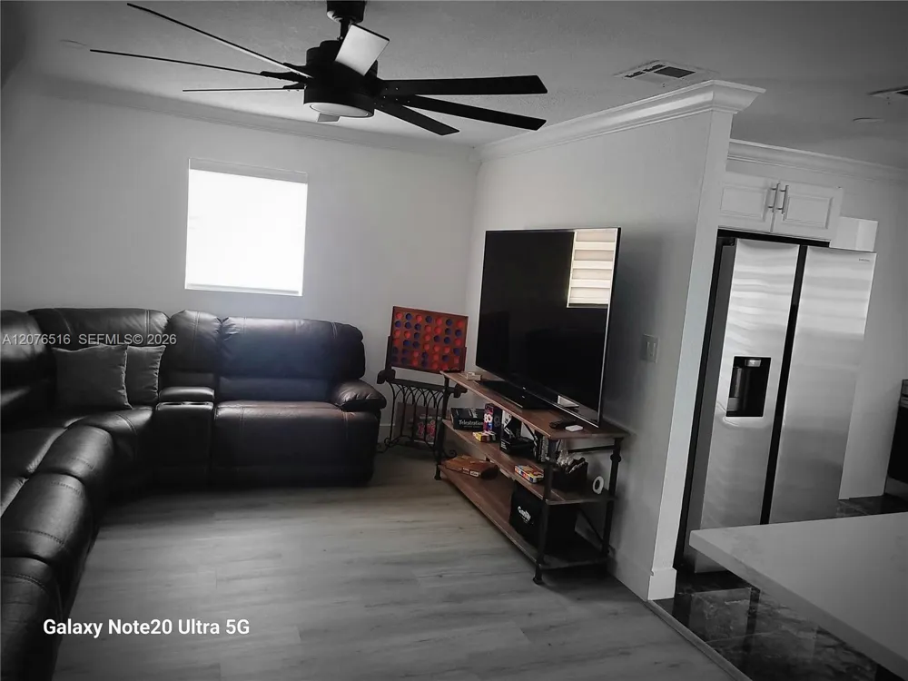 2011 Edwin Ave #1 Fort Pierce, FL 34946