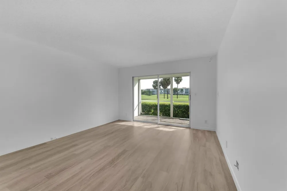 3003 PORTOFINO Isle #K1 Coconut Creek, FL 33066