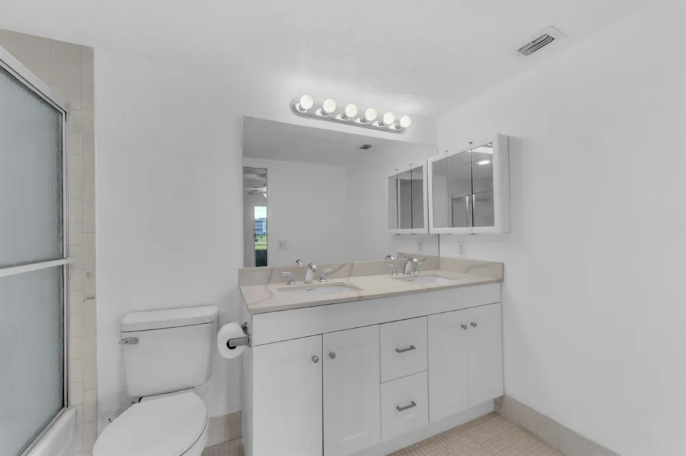 3003 PORTOFINO Isle #K1 Coconut Creek, FL 33066