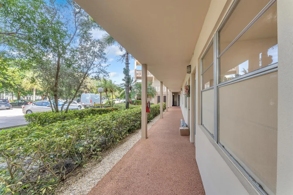3003 PORTOFINO Isle #K1 Coconut Creek, FL 33066