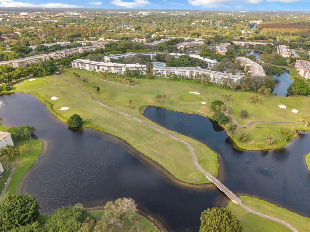 3003 PORTOFINO Isle #K1 Coconut Creek, FL 33066