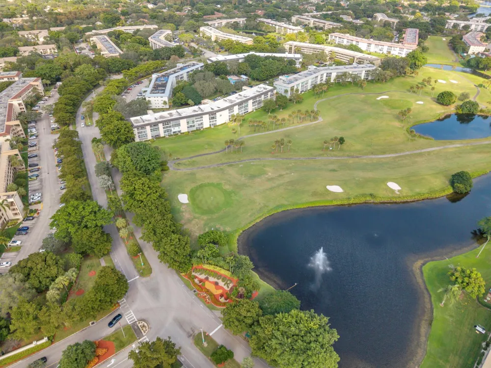 3003 PORTOFINO Isle #K1 Coconut Creek, FL 33066