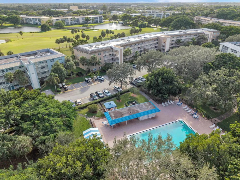 3003 PORTOFINO Isle #K1 Coconut Creek, FL 33066