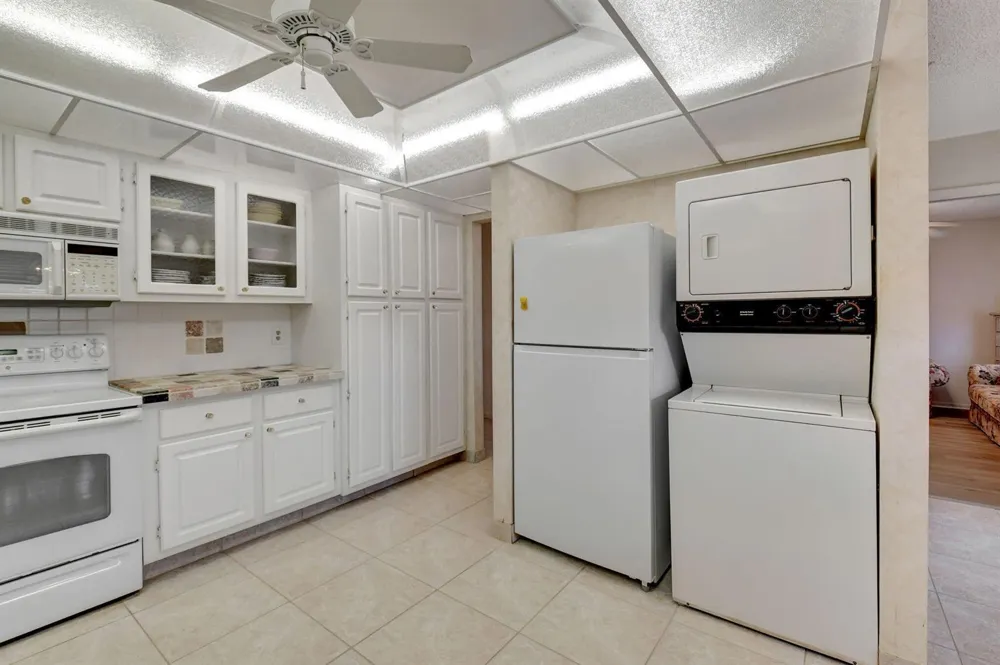 1670 NW 18TH AVENUE #202 Delray Beach, FL 33445