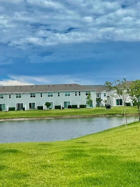 871 SE Grovebush Ln Port St. Lucie, FL 34984