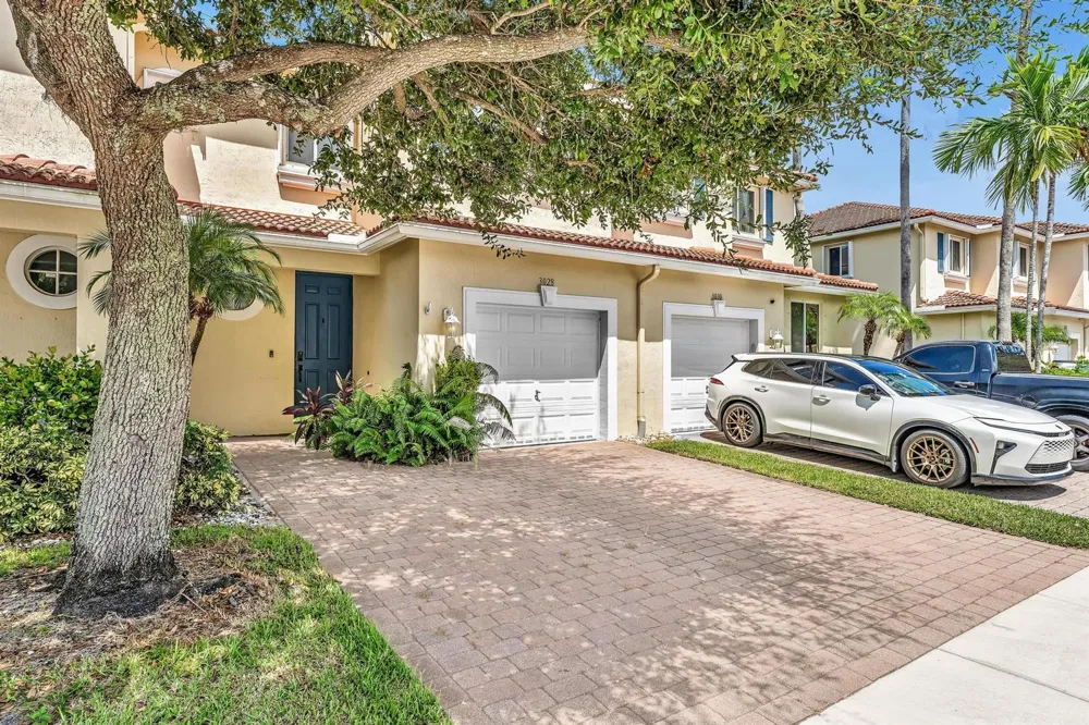 3028 EVERGREEN CIRCLE Boynton Beach, FL 33426