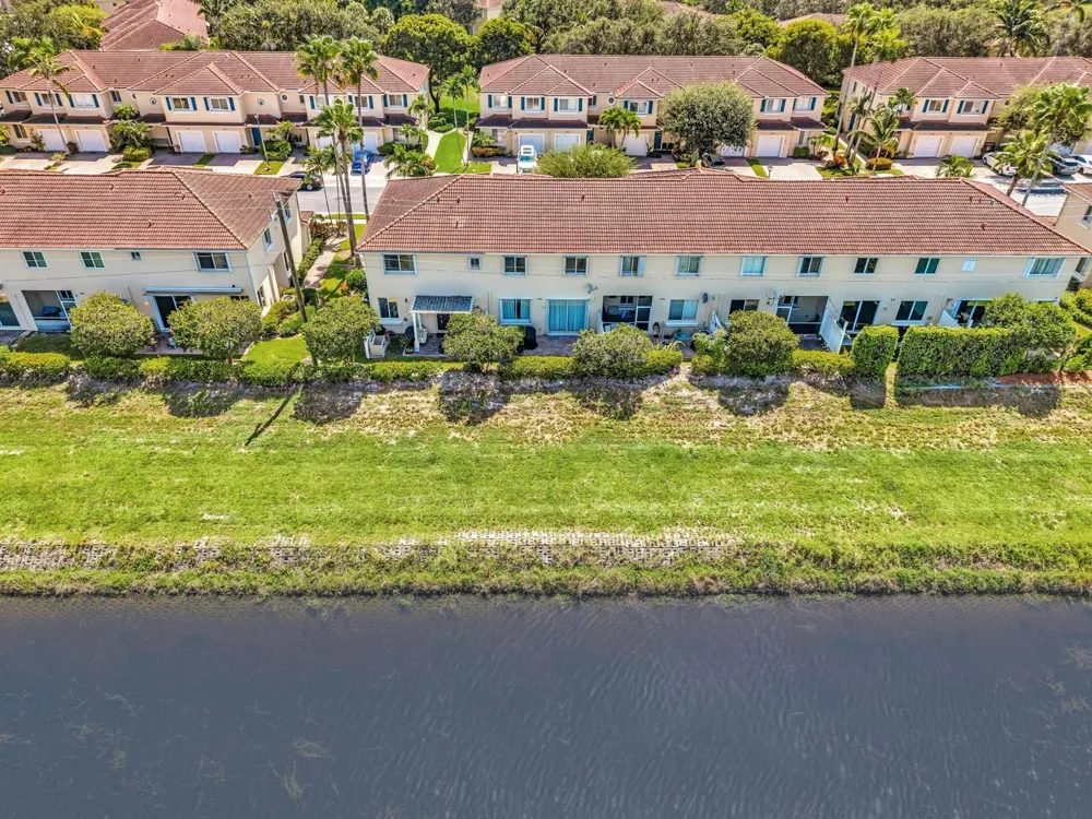 3028 EVERGREEN CIRCLE Boynton Beach, FL 33426