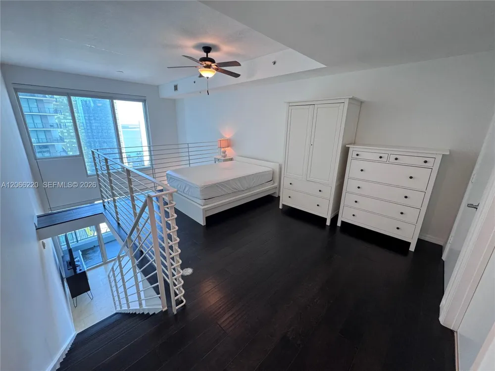 60 SW 13th St #2202 Miami, FL 33130