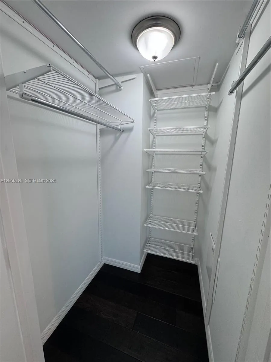 60 SW 13th St #2202 Miami, FL 33130