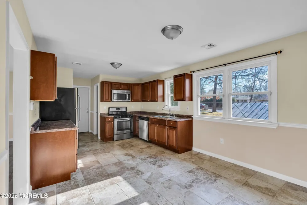 512 Lakehurst Road Browns Mills, NJ 08015