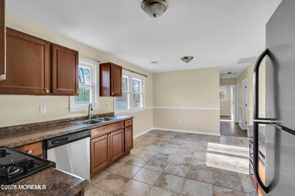 512 Lakehurst Road Browns Mills, NJ 08015