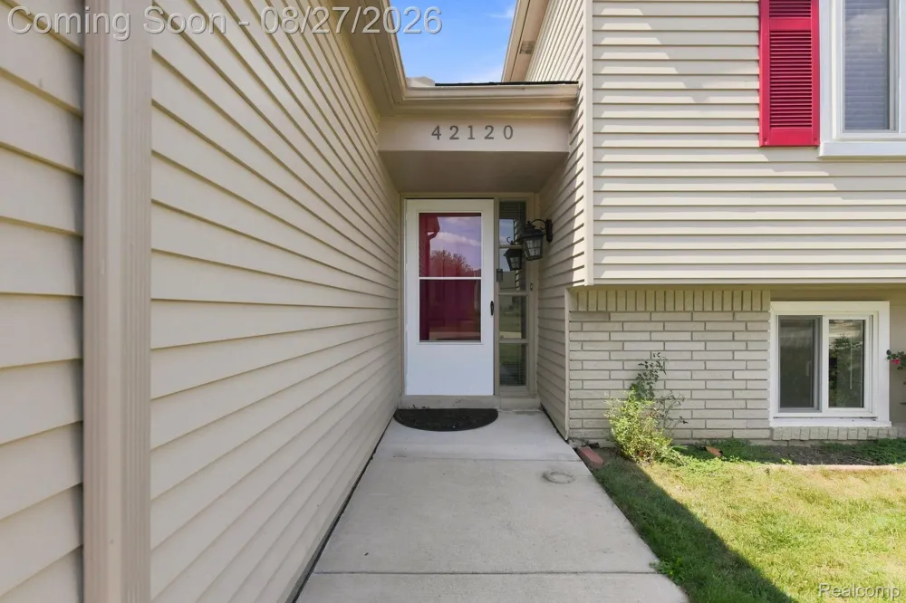 42120 Ridge Road W Novi City, MI 48375