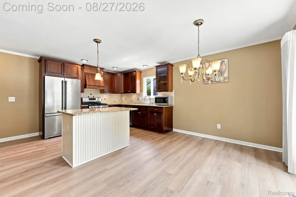 42120 Ridge Road W Novi City, MI 48375