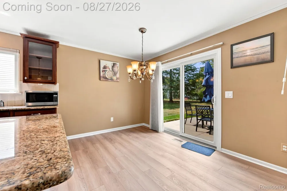 42120 Ridge Road W Novi City, MI 48375
