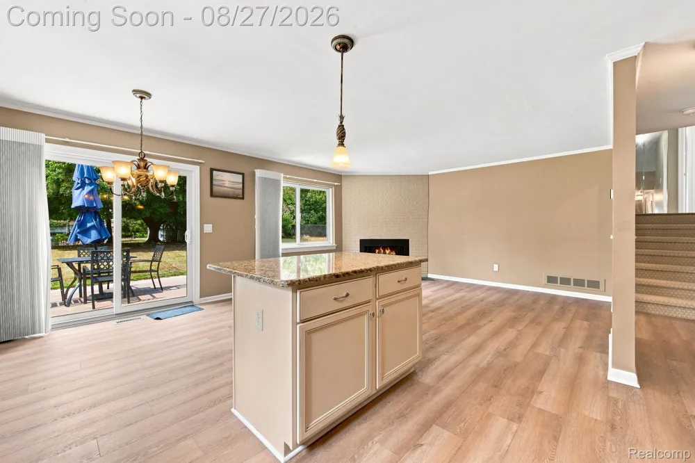 42120 Ridge Road W Novi City, MI 48375