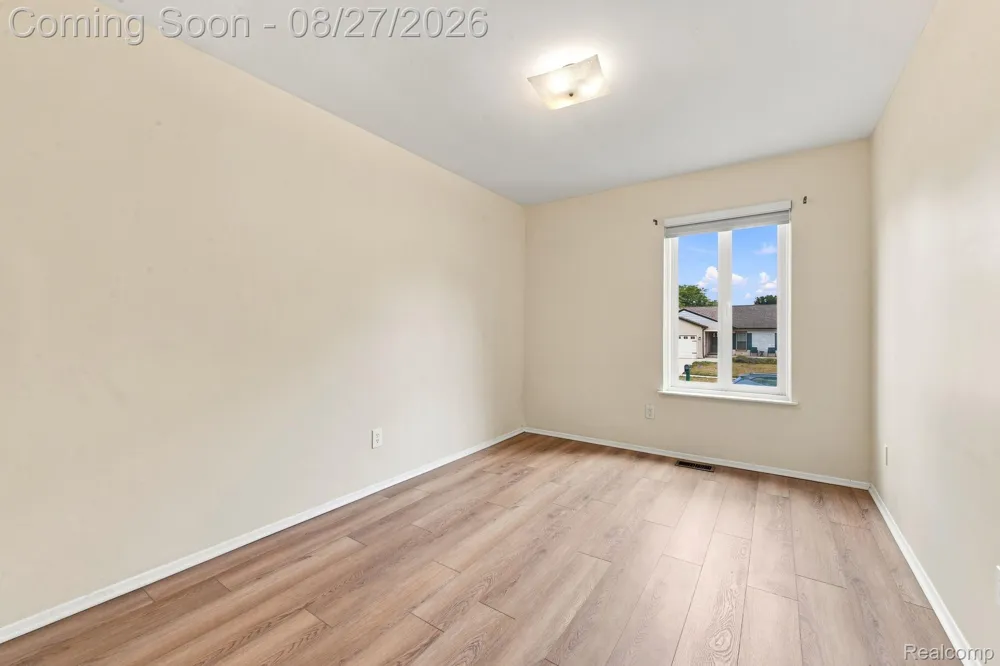 42120 Ridge Road W Novi City, MI 48375