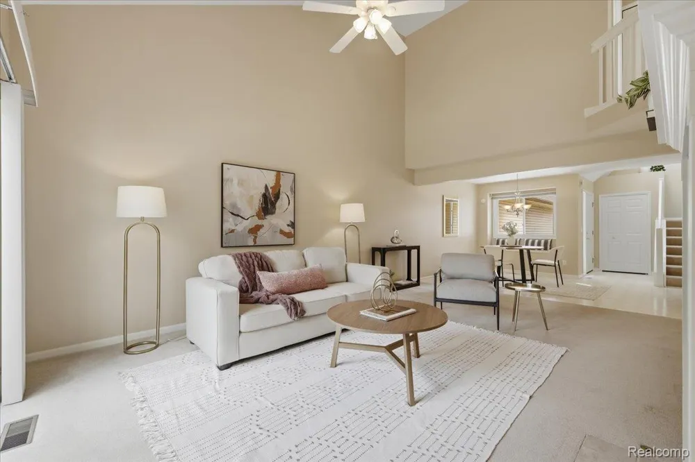 61016 Evergreen Court Southfield Township, MI 48178