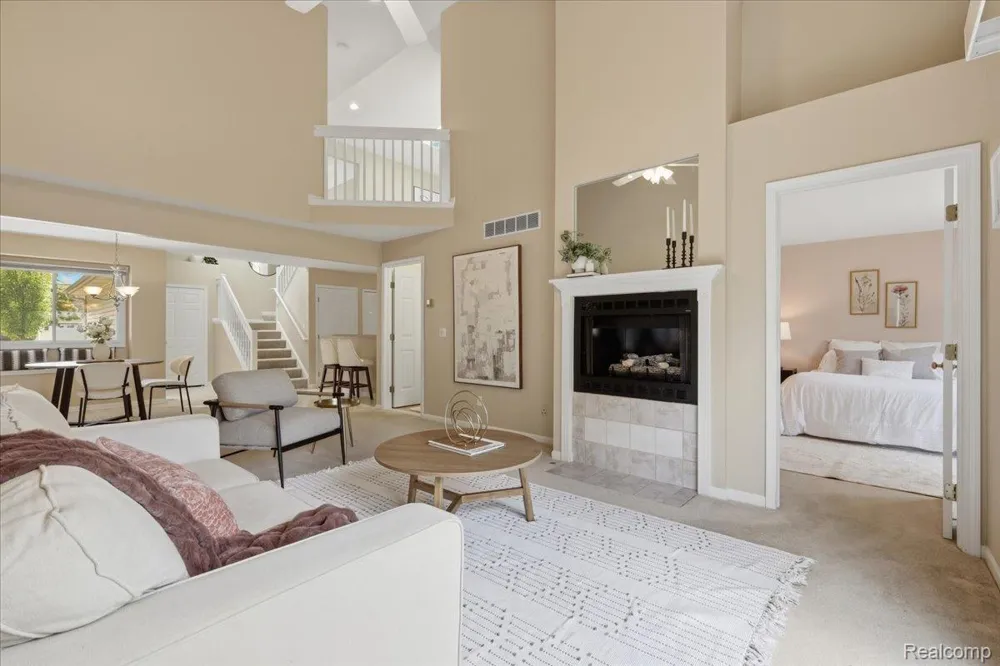 61016 Evergreen Court Southfield Township, MI 48178