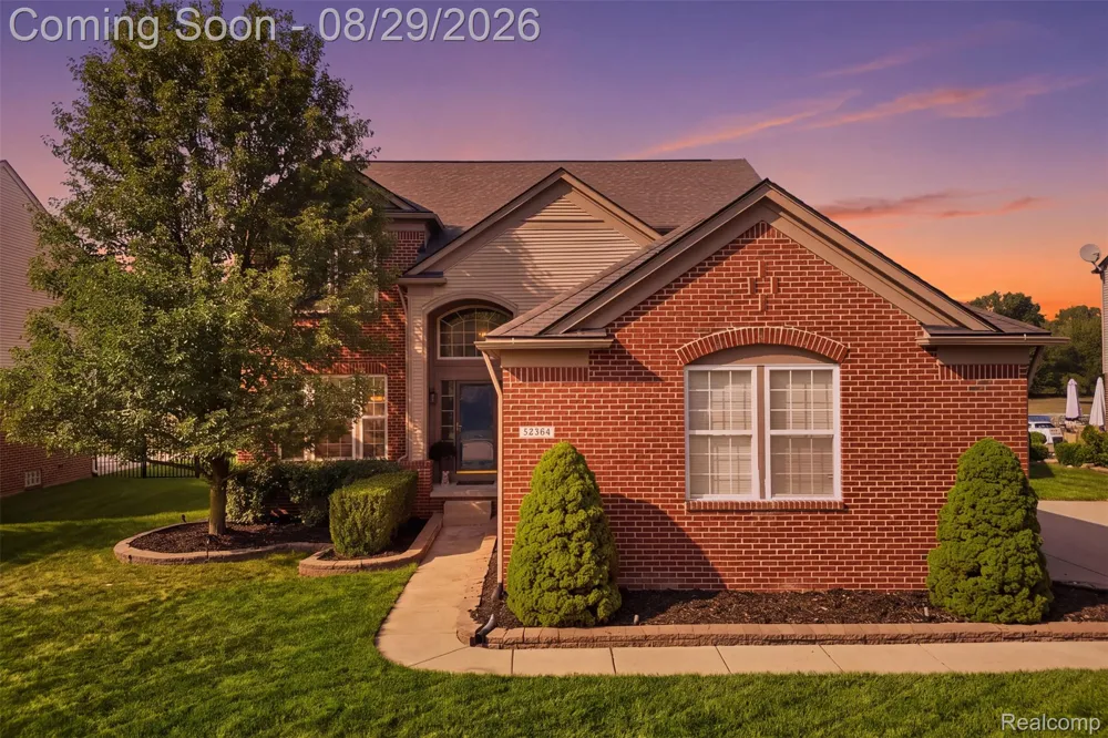 24294 Summer Lane Flat Rock City, MI 48134