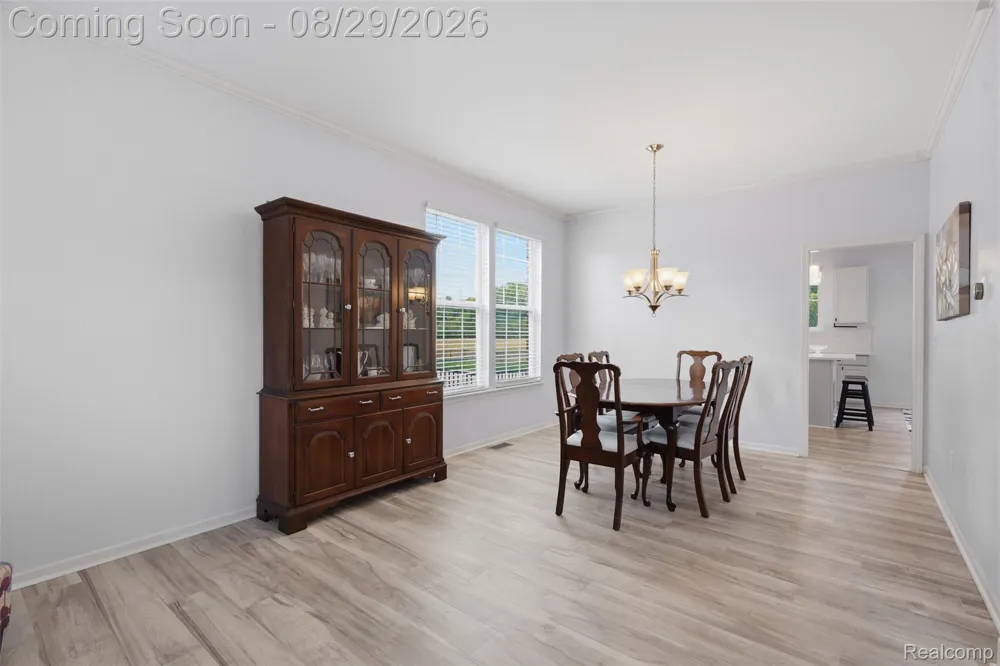 24294 Summer Lane Flat Rock City, MI 48134