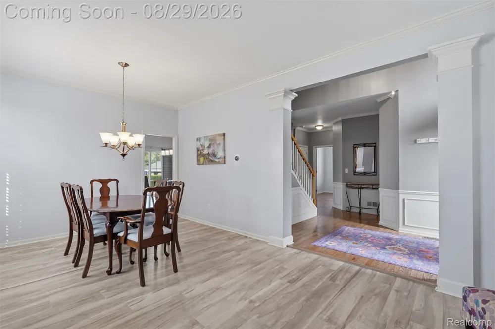 24294 Summer Lane Flat Rock City, MI 48134