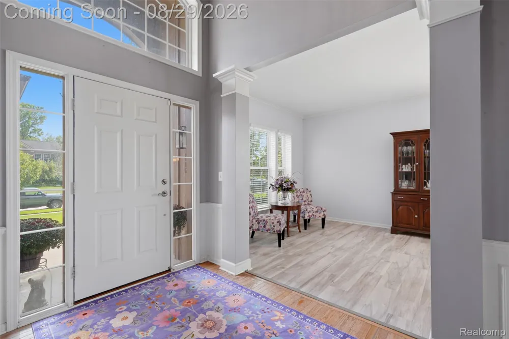 24294 Summer Lane Flat Rock City, MI 48134