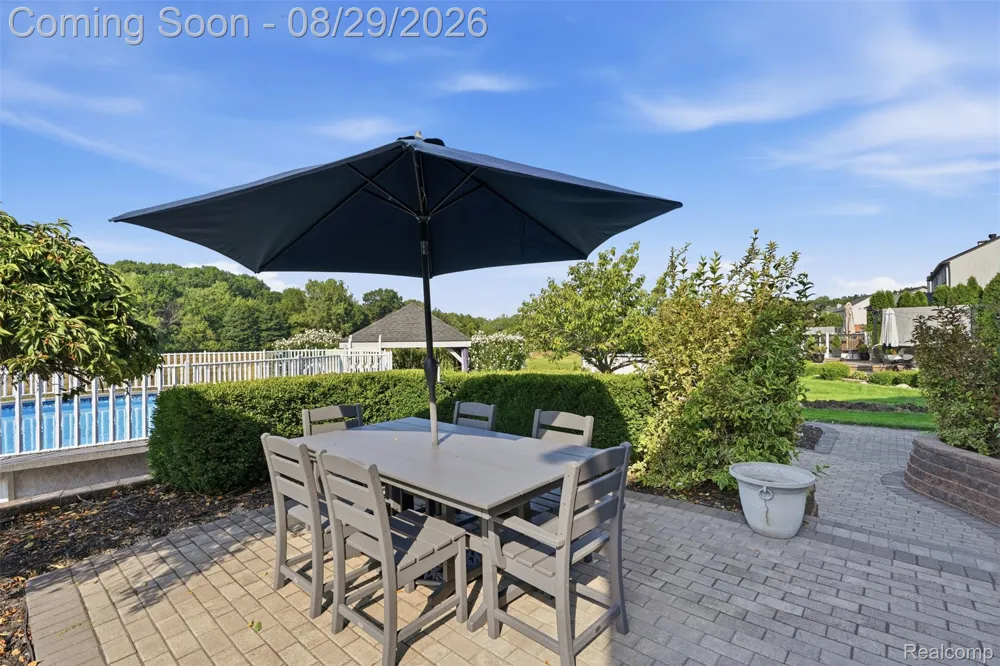 24294 Summer Lane Flat Rock City, MI 48134