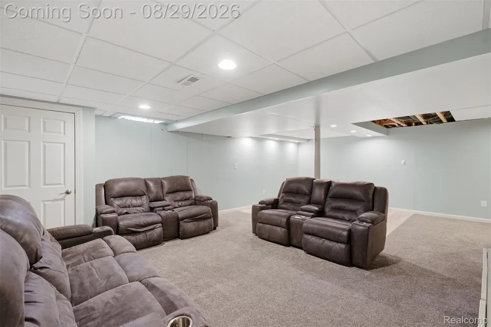 24294 Summer Lane Flat Rock City, MI 48134